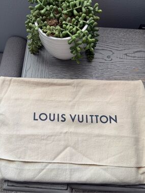Louis Vuitton Cream‎ Dust Bag with Black Logo